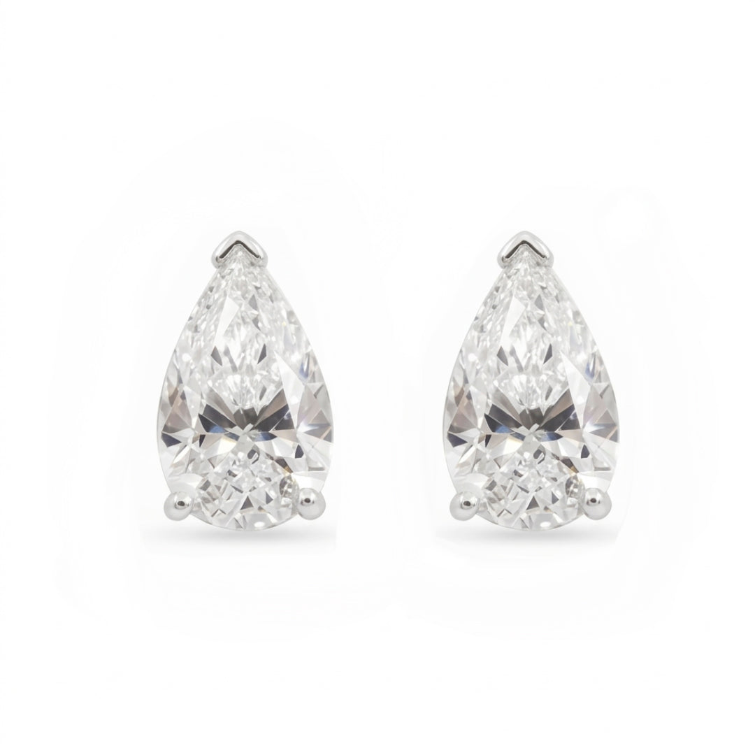 Broquel Pera 4 Uñas 2ct Oro 14k