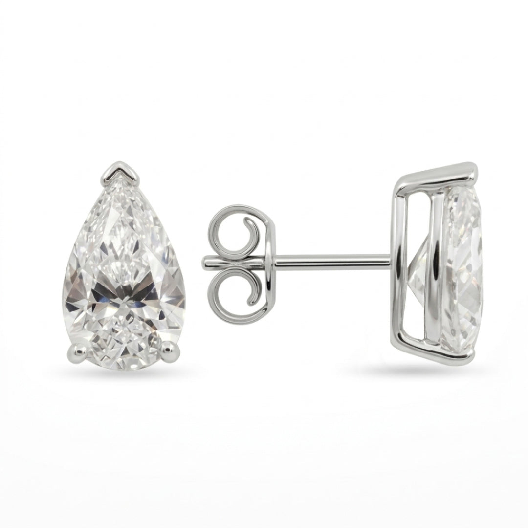 Broquel Pera 4 Uñas 2ct Oro 14k