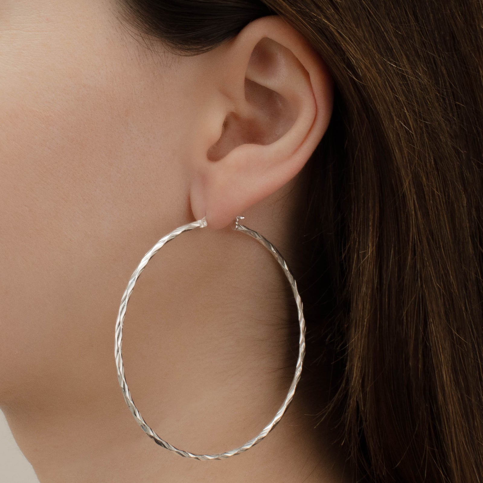 Arracada Torsal Facetada 6cm Plata .925 de Plata .925 — joyería fina para mujer, envío gratis. RG Joyeros.
