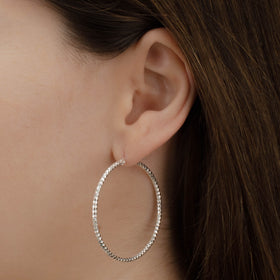 arracada panal de Plata .925 vista lateral — aretes finos para dama. RG Joyeros.
