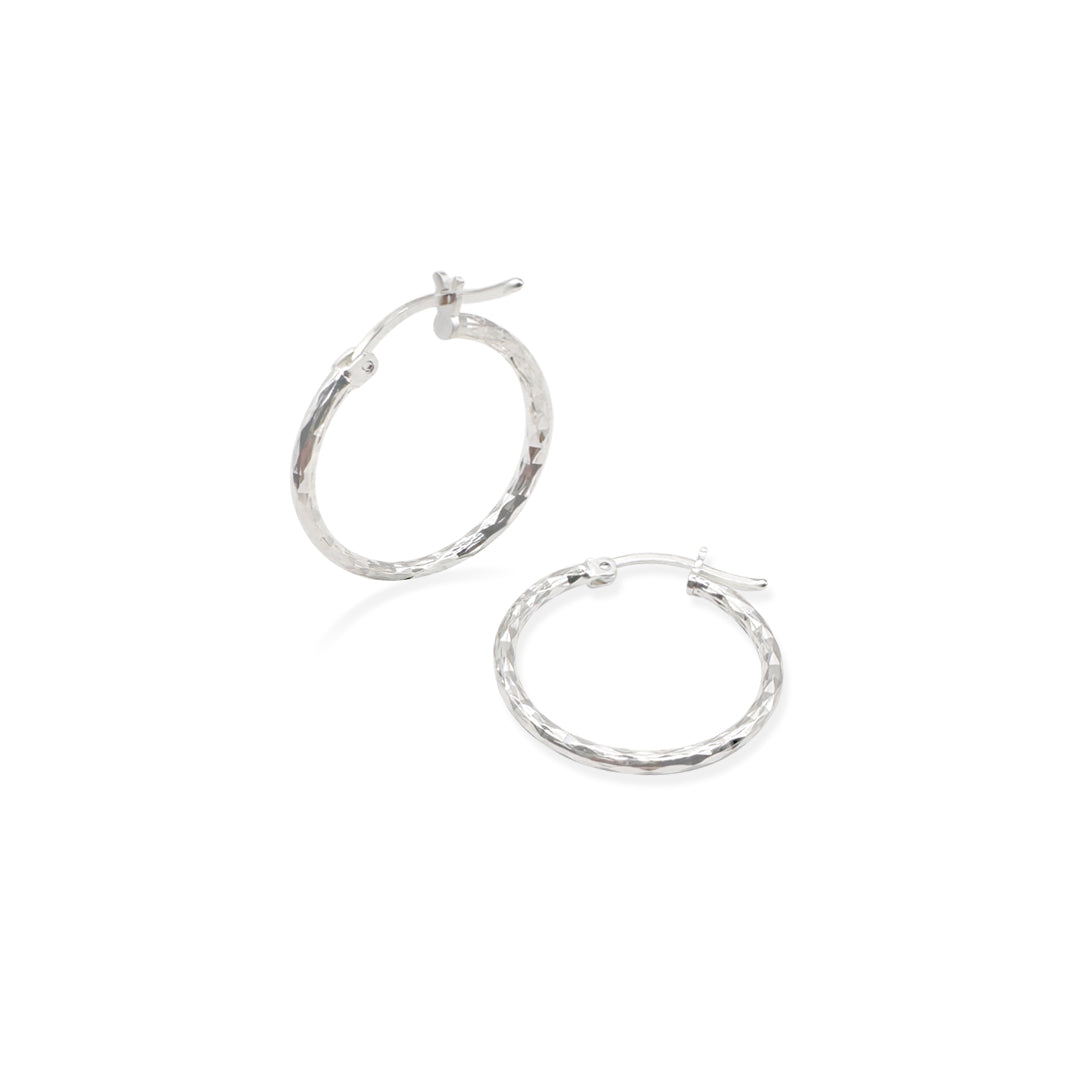 ARRACADA FACETADA ROMBOS 2CM PLATA.925